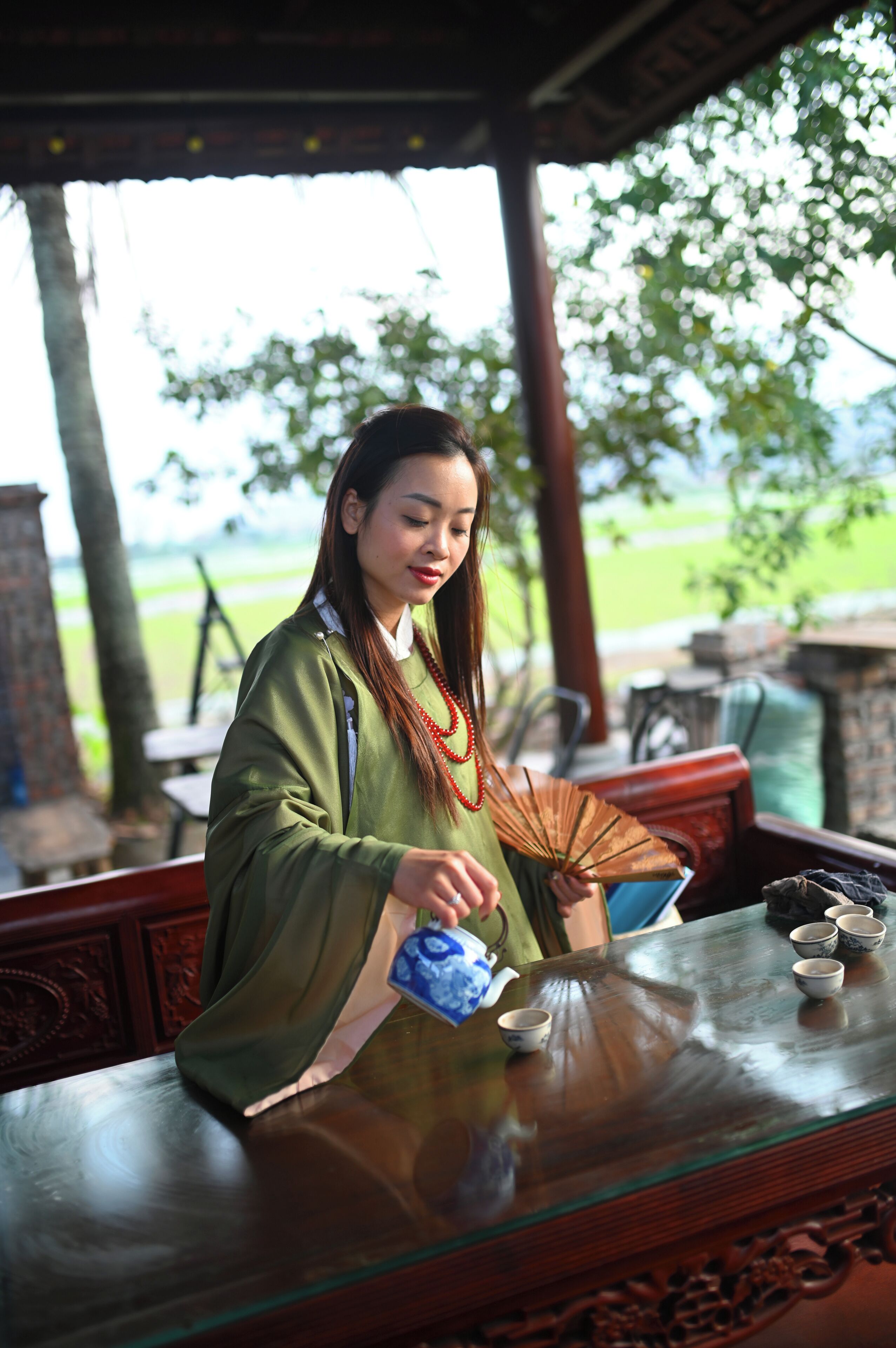 รับประทานอาหารกลางแจ้ง