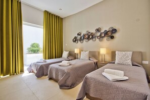 5 bedrooms, iron/ironing board, bed sheets - Extraordinary Villa With Private Pool & Steamsauna (Mellieha)