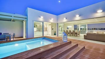 Indoor pool, outdoor pool