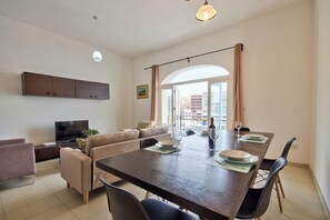 In-room dining - St Julian's Coastline Apartment + Sea View Balcony (St. Julian's)