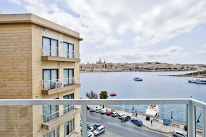 View from property - Central Sunny Apartment + Views of Valletta City (Sliema)