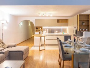 Interior - Stylish Modern Apartment With Spacious Living (St. Julian's)