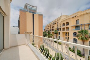 View from property - Airy Top Floor Apartment With Stunning Terrace (St. Julian's)