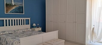 Vacation Home in the Heart of the Village with Private Terrace, Wi-Fi, and Air Conditioning