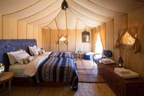 Room - Majestic Luxury Tented  (Merzouga)
