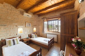 Room - Rhadamanthus By Forest Villas (Rethymno)