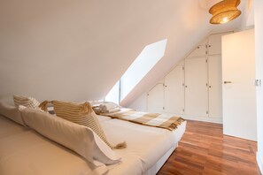 2 bedrooms, free WiFi - M (TOL241) Spectacular 2 bedroom apartment in the Plaza Mayor (Madrid)