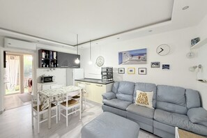 TV - SE213 - Senigallia, three-room apartment just steps from the sea (Senigallia)