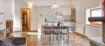 Apartment '4' with Mountain View, Shared Garden and Wi-Fi