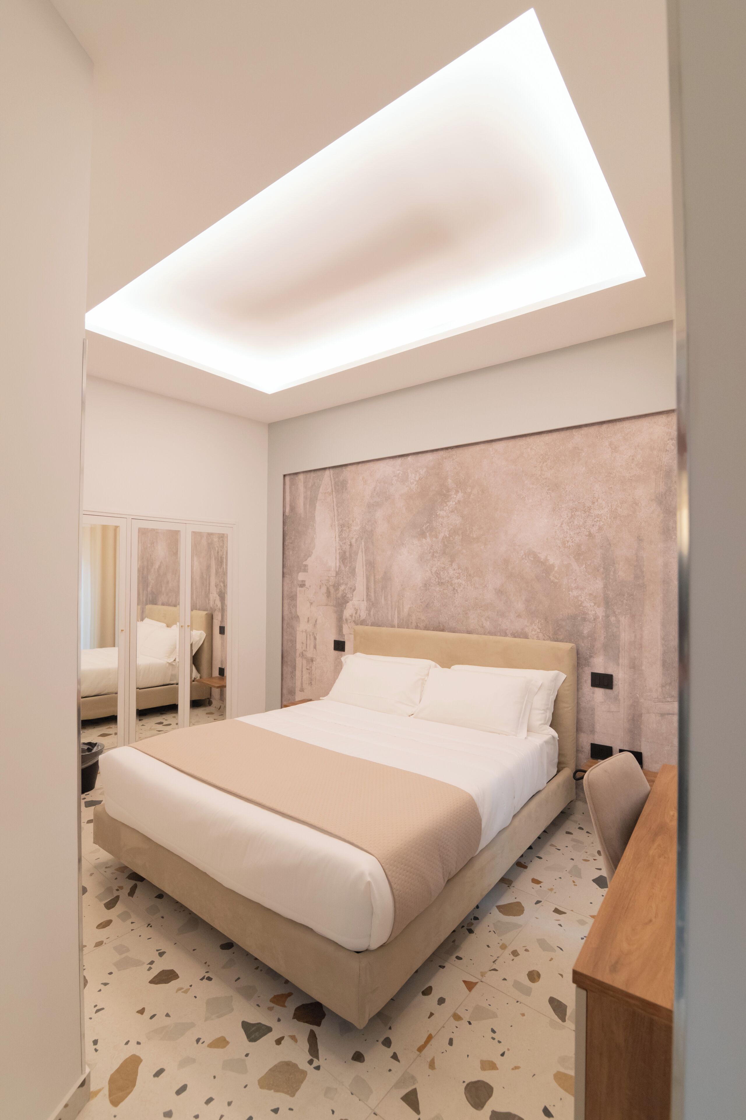 Standard-Doppelzimmer, Balkon, Blick auf den Innenhof