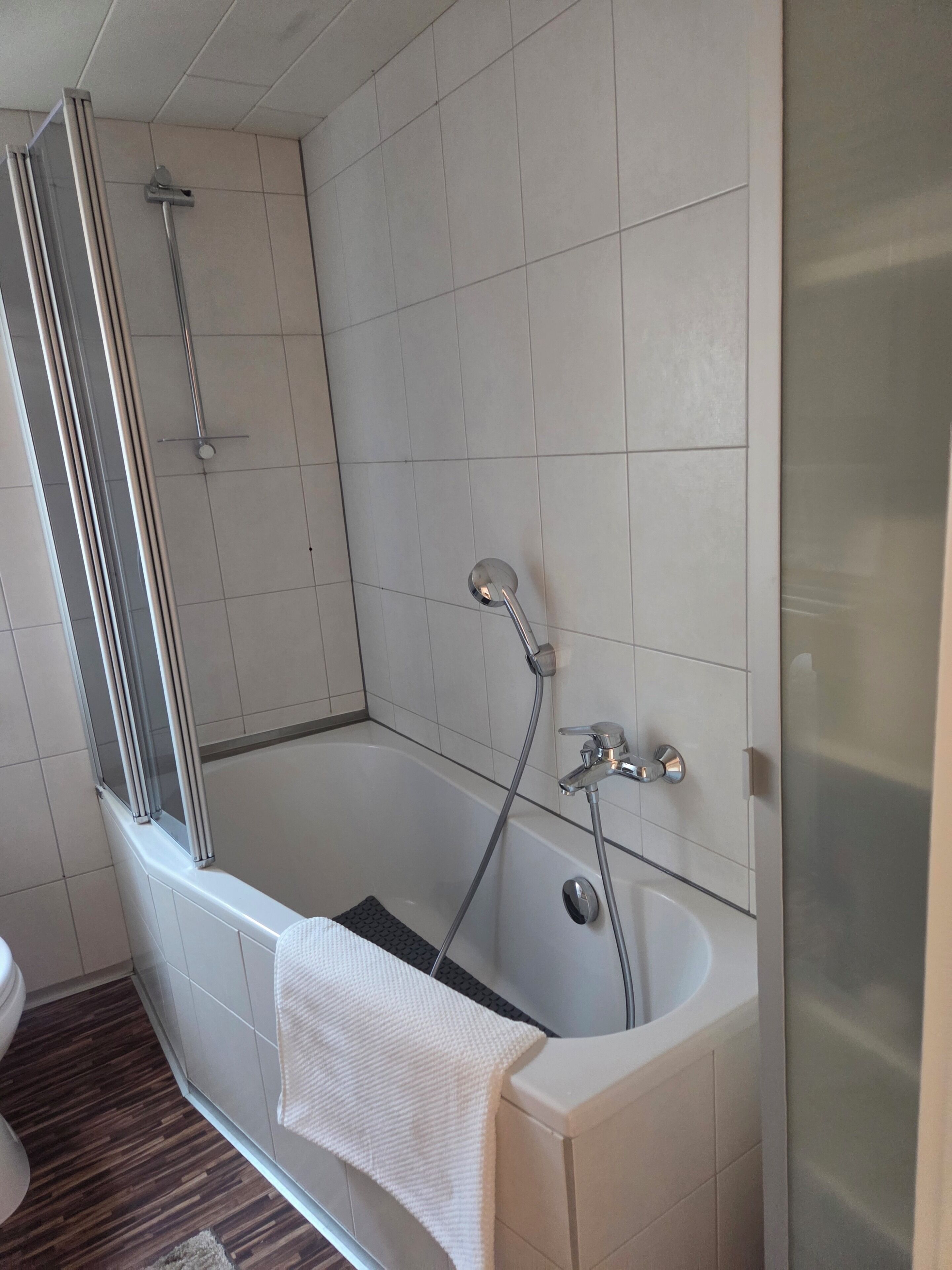 Handtücher, Seife, Toilettenpapier