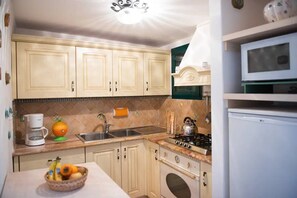 House, 1 Bedroom | Interior - Rifugio con Terrazza Panoramica a Positano (Positano)
