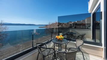 Studio Confort, vue mer | Restauration extérieure