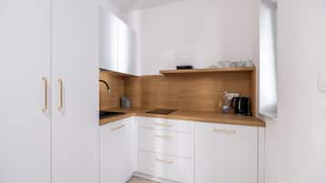 Comfort Studio, Sea View | Private kitchen