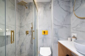 Exclusive Studio Suite, Sea View | Bathroom - Wind Rose apartments-beacfront (Igrane)