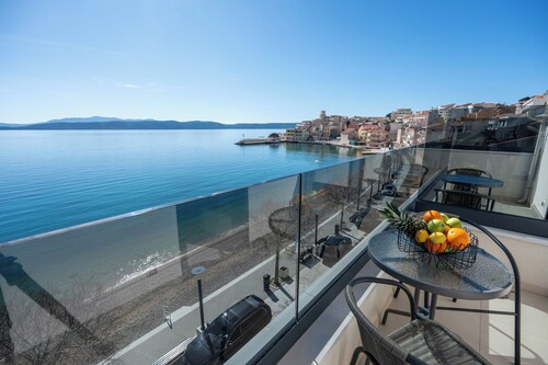 Wind Rose apartments-beachfront