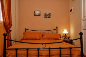 Studio - Mainades Studio - Evrypyli Serene Escape in Andros (Andros)