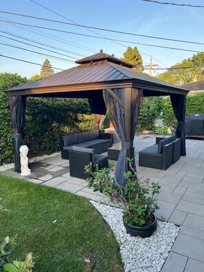3 bedrooms, Internet - Casa 22 Luxury Modern 3BD 2BA Home in Skokie (Skokie)
