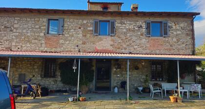 Il Peppolo Country House