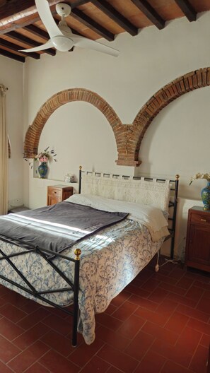 Family Apartment, Mountain View - Il Peppolo Country House  (Toscana)