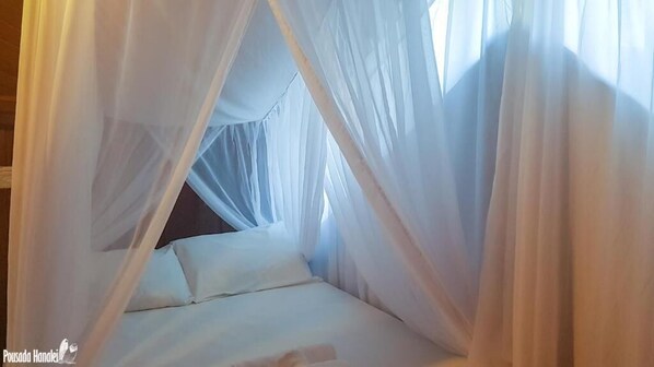 Basic Triple Room | Minibar, free WiFi - Beach House NATUREZA (Itacare)