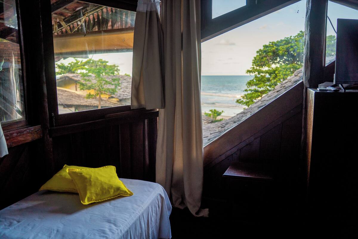 Deluxe Triple Room, Partial Sea View | Bar mini, Wi-fi percuma