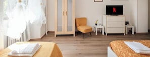 1 chambre, fer et planche à repasser, Wi-Fi, draps fournis