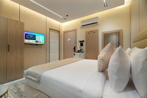 Luxury Room, 1 Queen Bed, Private Bathroom - The Host Venu (Riyadh)