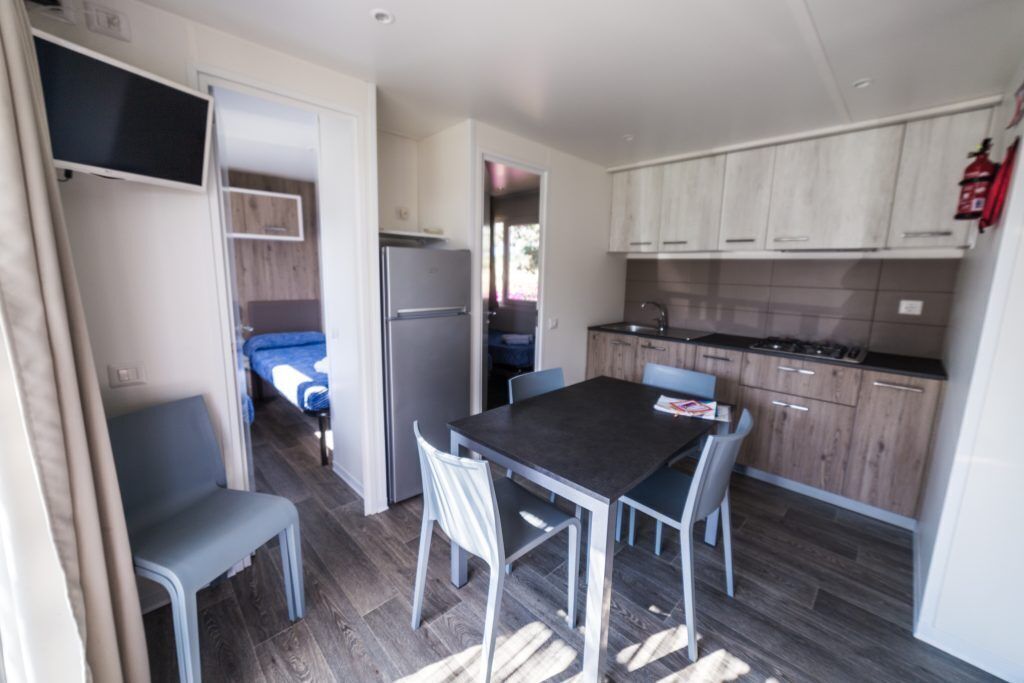 Superior Mobile Home | Dining