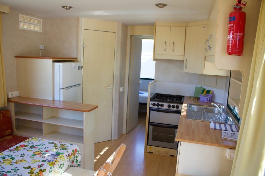 Casa rodante básica | Cocina privada