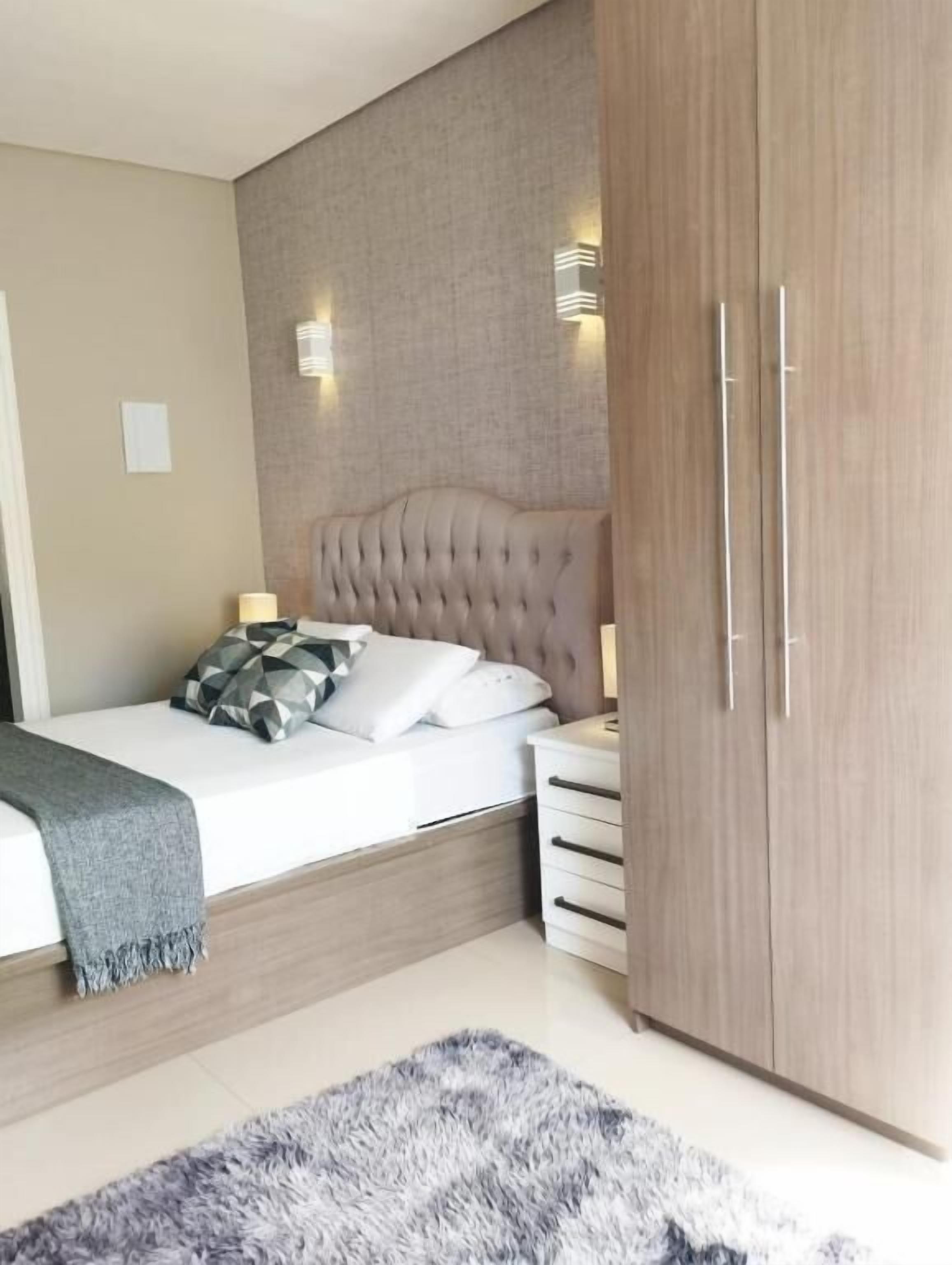 Ferienhaus, Poolblick