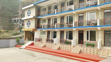 Fachada da propriedade