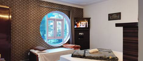 Deluxe Triple Room, Balcony, Mountain View