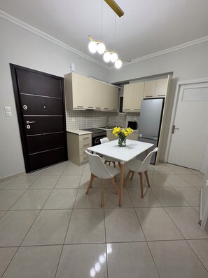 Dining - Athens home lenas  (Athens)