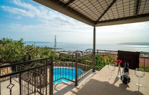 Property grounds - Awesome home in Makarska (Makarska)