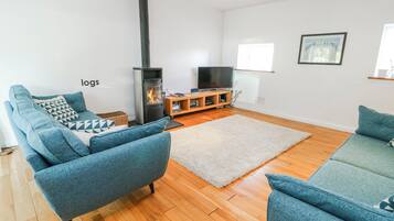 Cottage | Interior