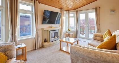 Host Stay Mandarin Lodge