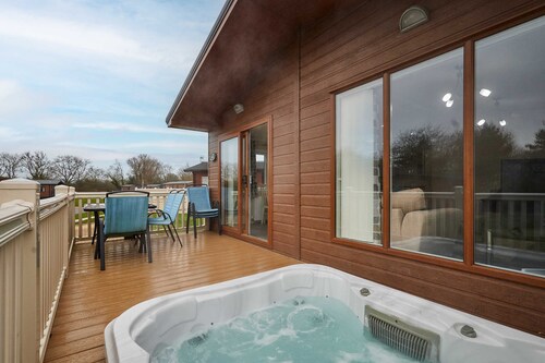 Host Stay Rowan Lodge