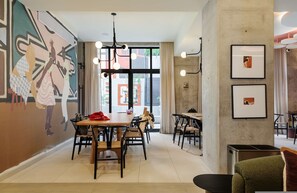 House - w Charming 2BR w Balcony in Tabacalera (Mexico City)