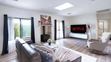 Smart TV, offices