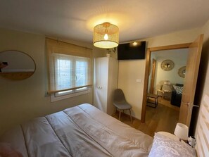 Room - Vrbo Property (Baiona)