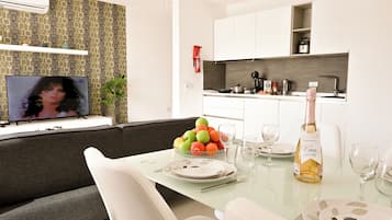 Family Apartment, 2 Bedrooms, Balcony (A Sunny Seaview In Central Sliema) | Interior