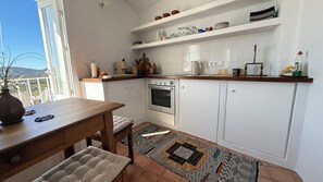 Casa, 3 habitaciones, para fumadores, patio | Interior