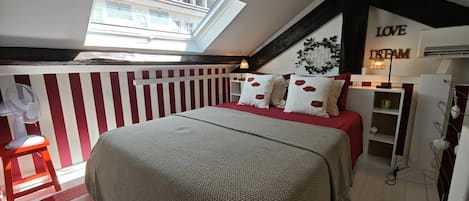 1 bedroom, iron/ironing board, Internet