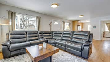 Nhà (2 Bedrooms) | Nội thất