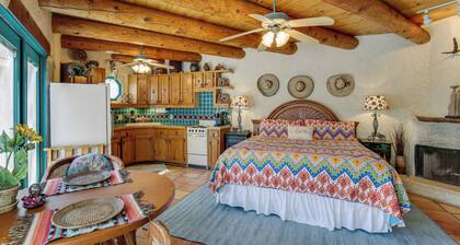 6 Mi to Texas Tech: Studio w/ Shared Pool & Grill