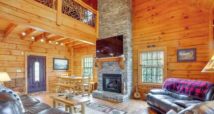 4 Mi to Dtwn Blowing Rock! Family Haven w/ Hot Tub