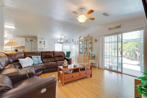 House (2 Bedrooms) | Interior - Paddle on the River! Waterfront Retreat in Stuart (Stuart)