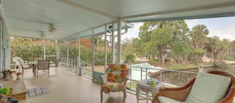 Paddle on the River! Waterfront Retreat in Stuart