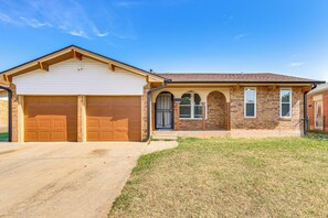 House (3 Bedrooms) | Front of property - 8 Mi to Bricktown Fun: Quiet Family Retreat (Oklahoma City)